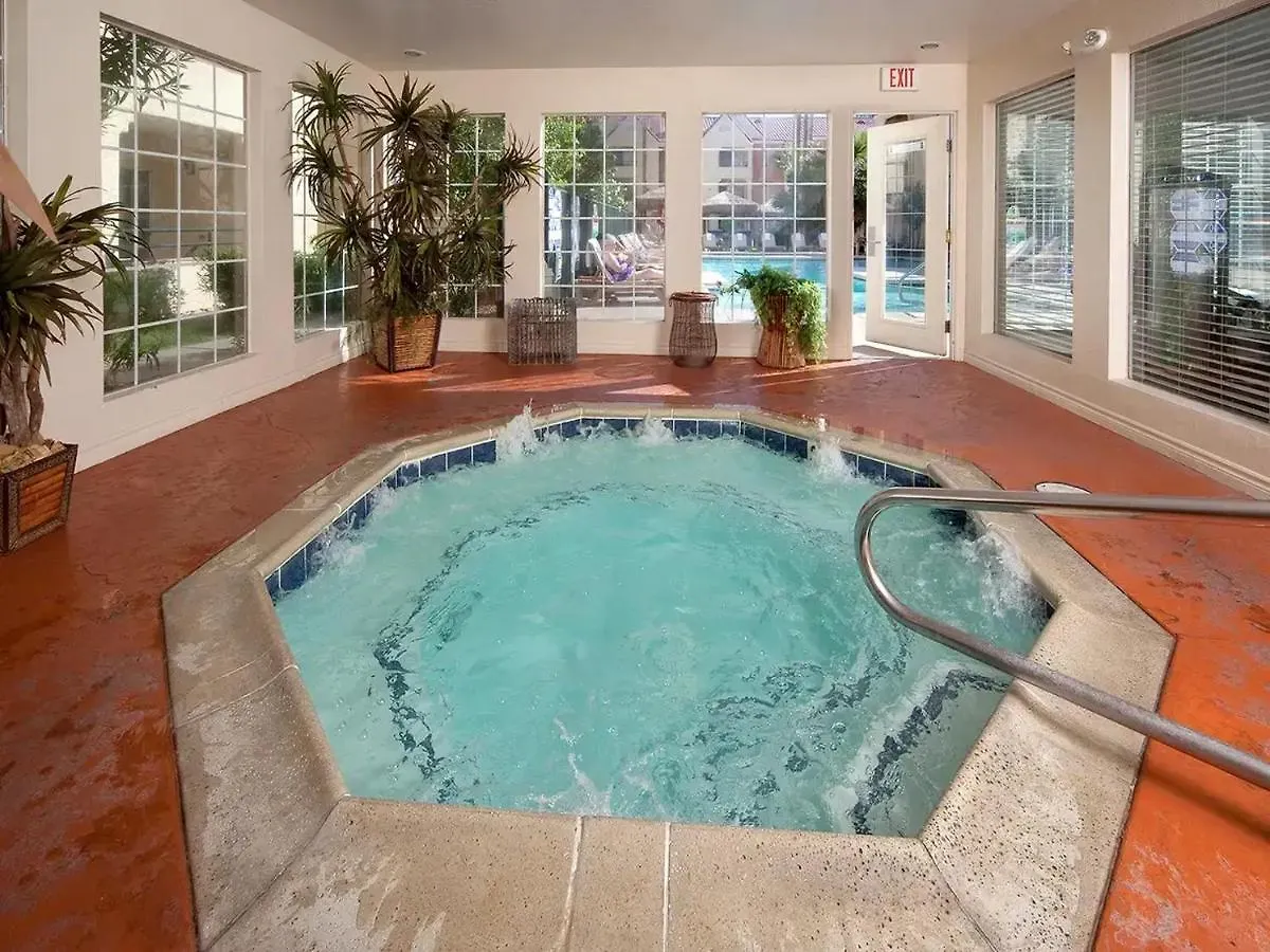 Holiday Inn Club Vacations At Desert Club Resort Las Vegas Hotel